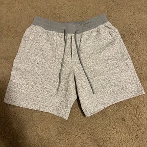 Lululemon At Ease Shorts 7”